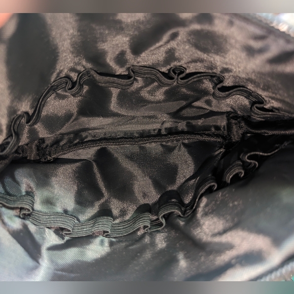 Wristlet Pink - 16 carry slots inside senegence - Picture 3 of 4